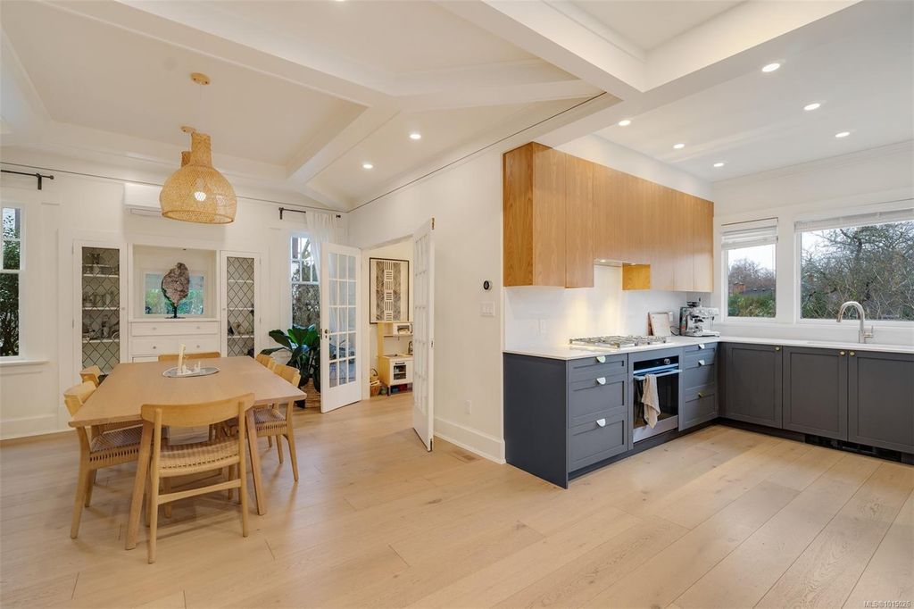 listing image 16045841404265509281