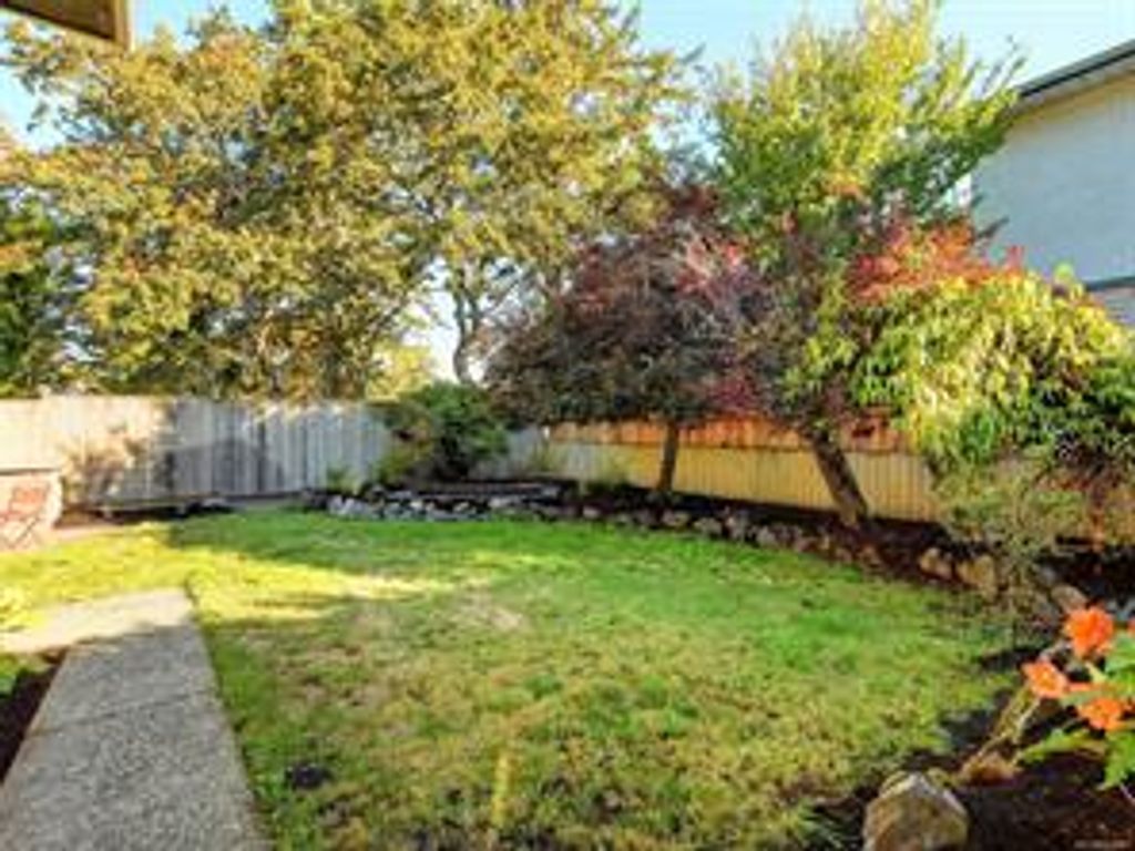 listing image 16043753871259859450