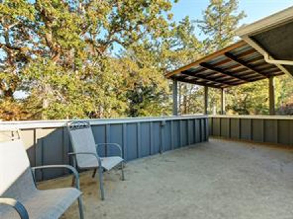 listing image 16040858026618114541