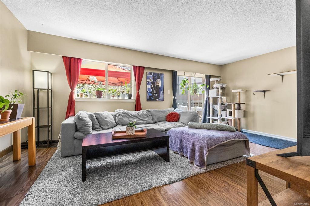 listing image 16041929577194486112