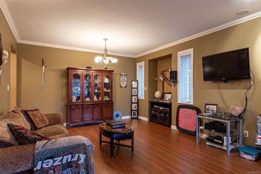 listing image 16043288511626