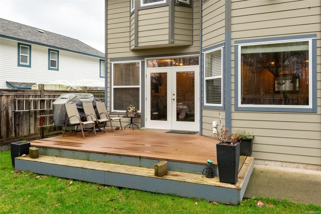 listing image 16043027043978