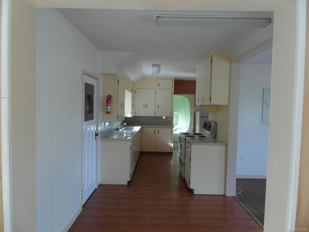 listing image 16042883202810104148