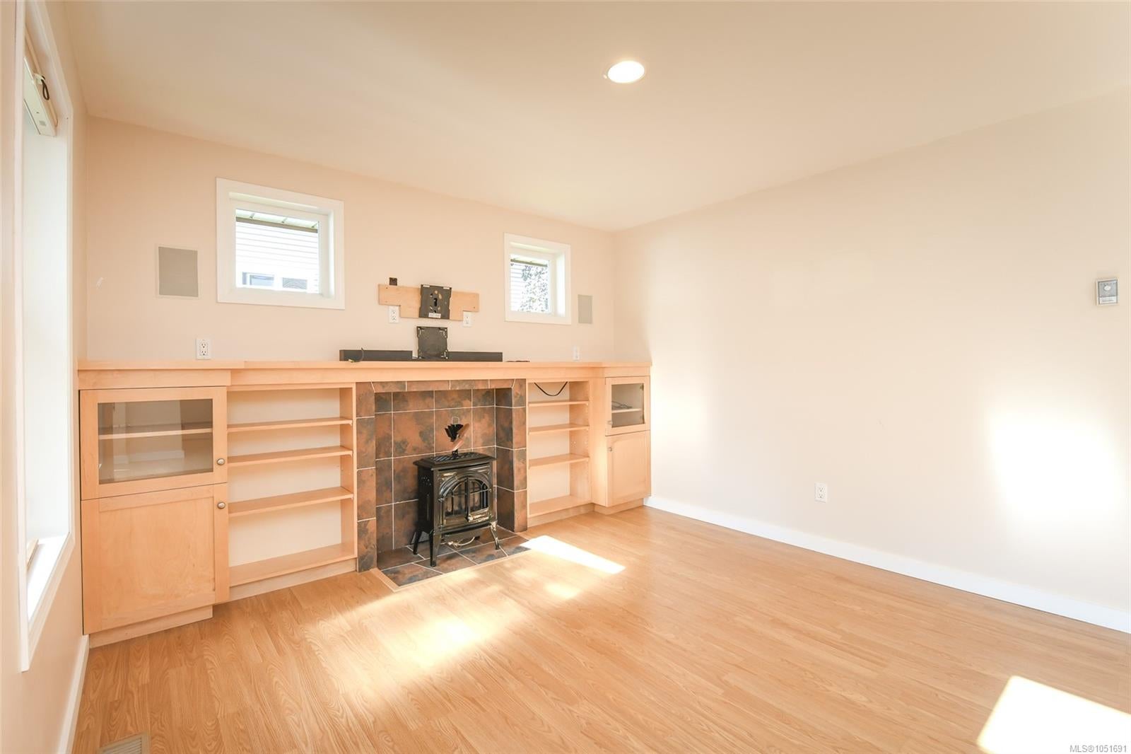 2849 Penrith Ave