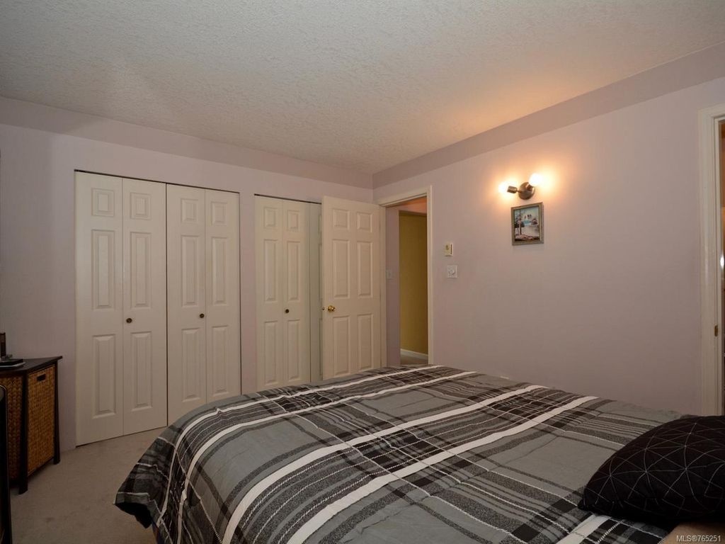 listing image 16040006905447336277