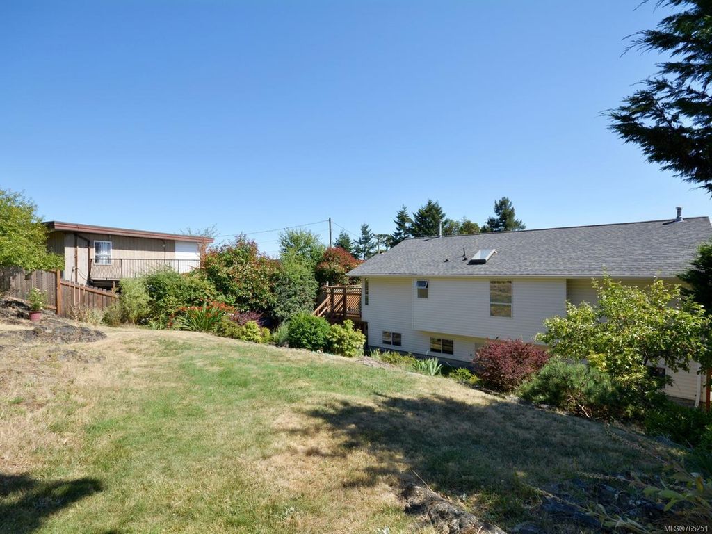 listing image 16041814416632909443