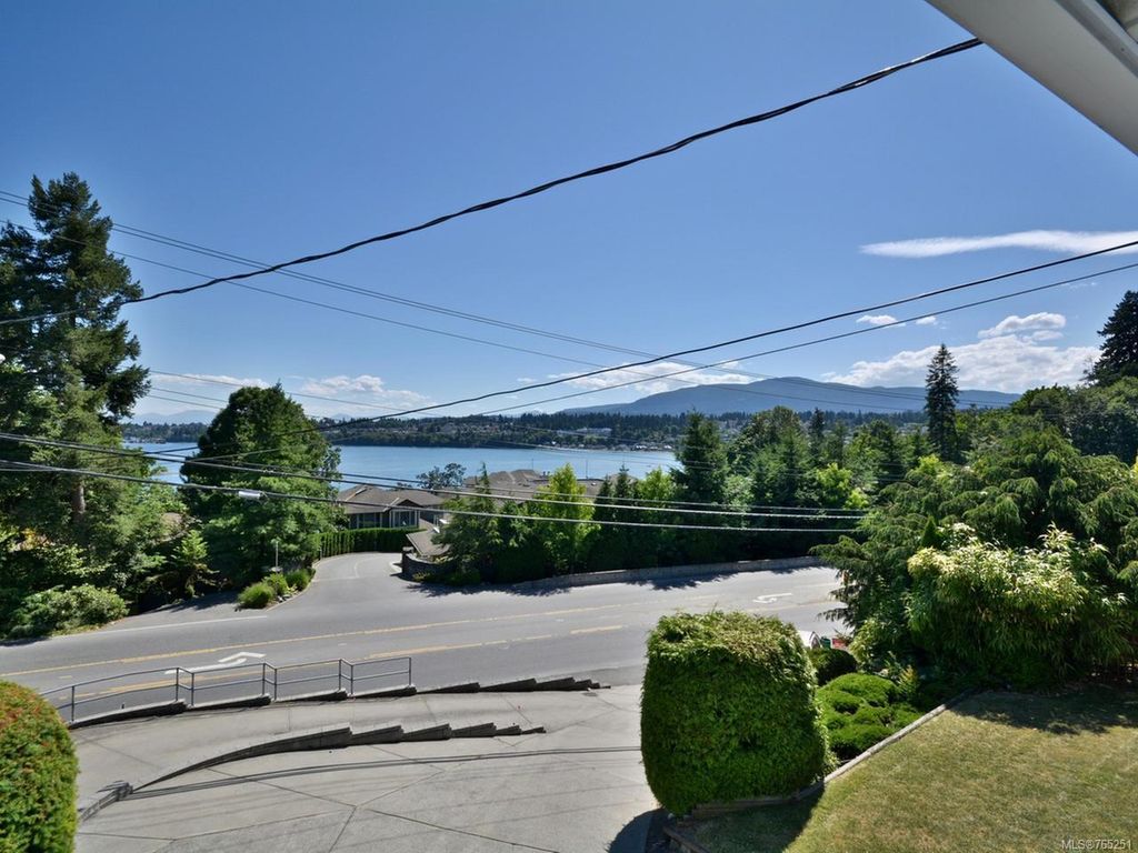 listing image 16046542776232037301