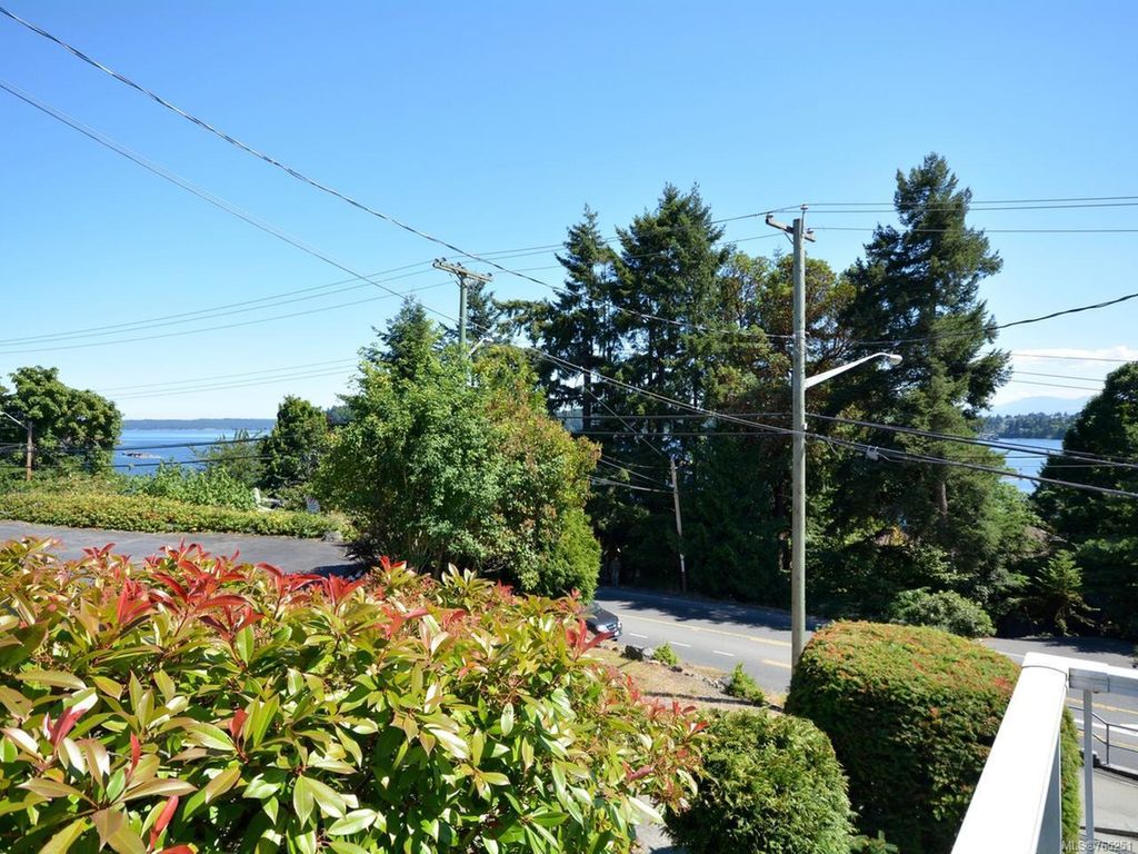 listing image 16043862905207420494