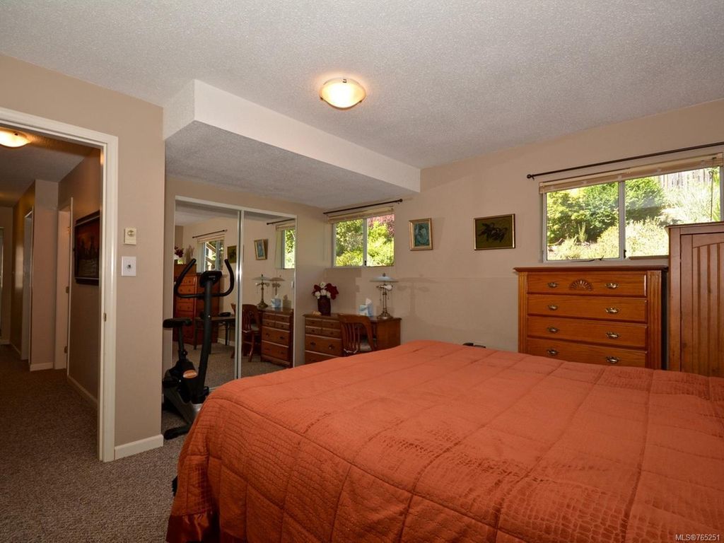 listing image 16043685447164503982