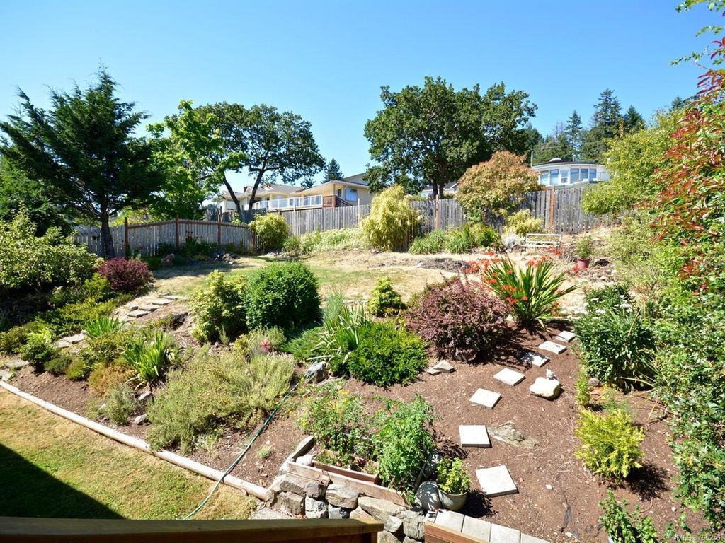 listing image 16043379221973086615