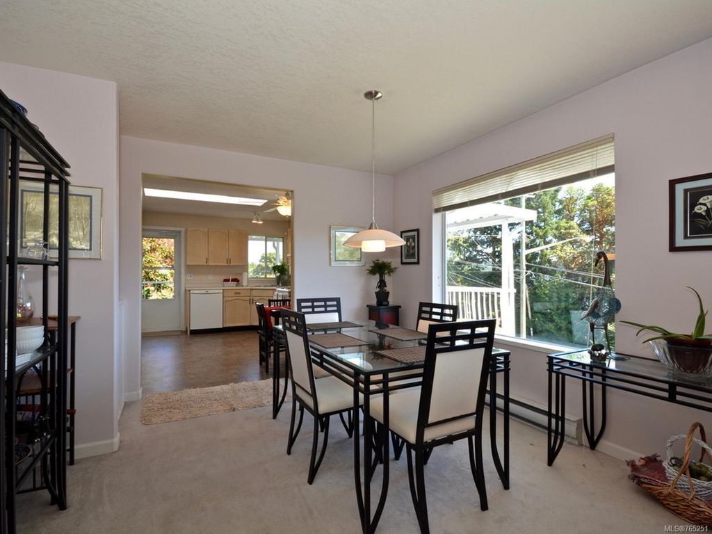 listing image 16042500946848579972