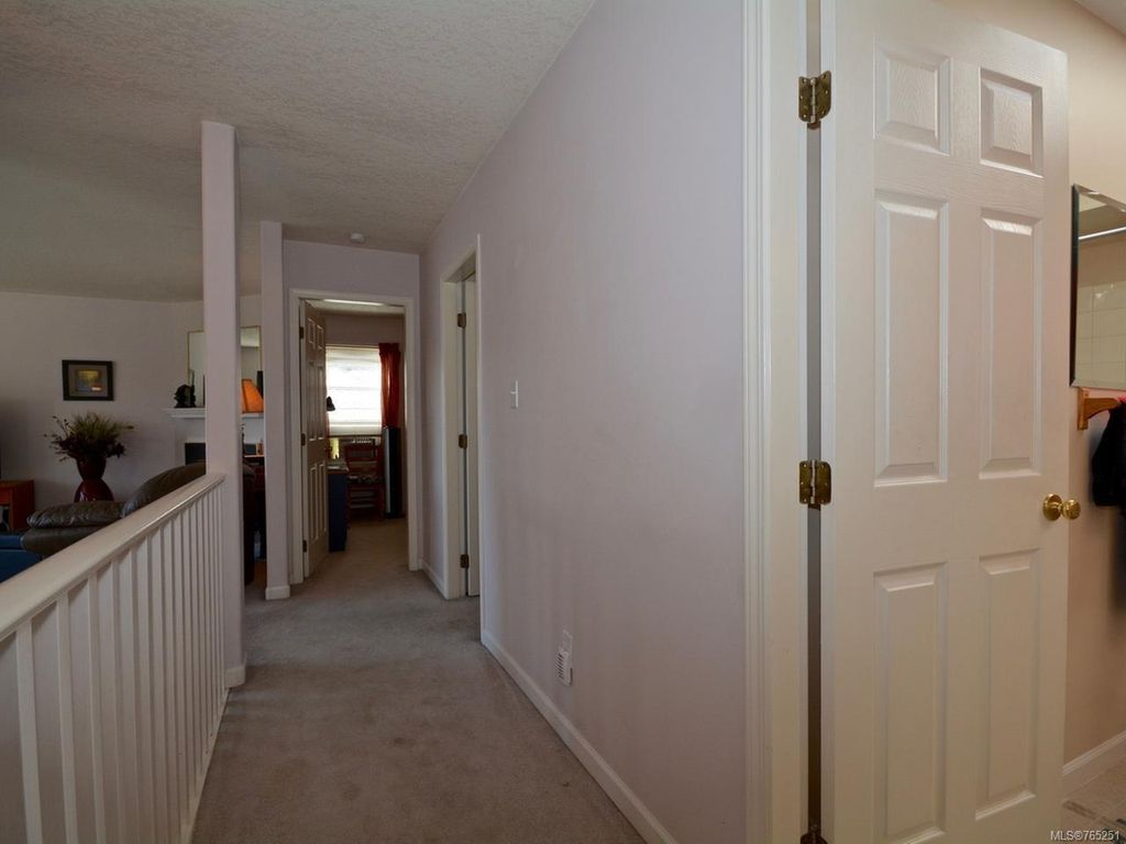 listing image 16040580267935417242