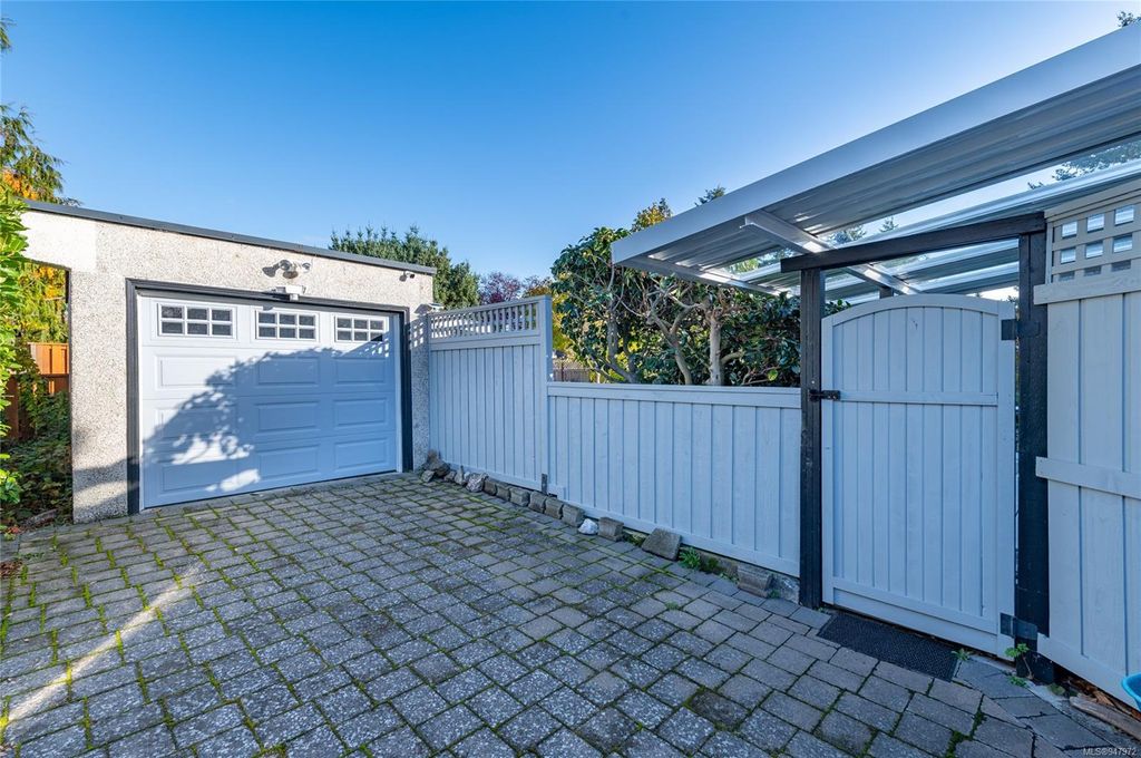 listing image 16045750556078522628