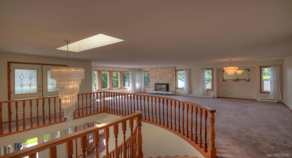 listing image 16044232036605629053