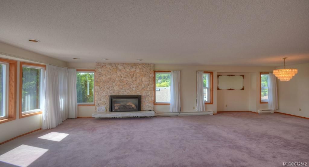 listing image 16043099190936226051