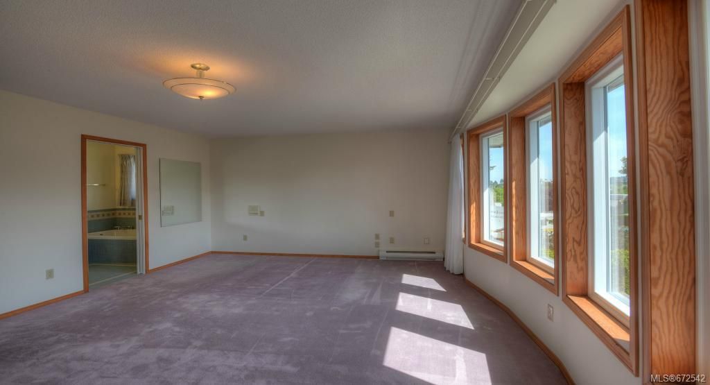 listing image 16049062169206862504