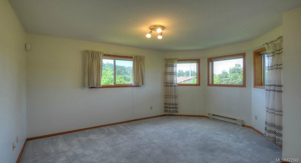 listing image 16044565832887735700