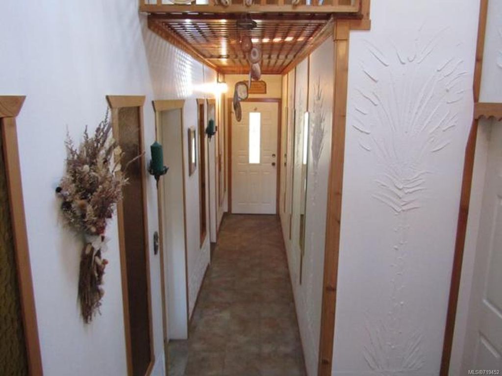 listing image 16045407467278391970