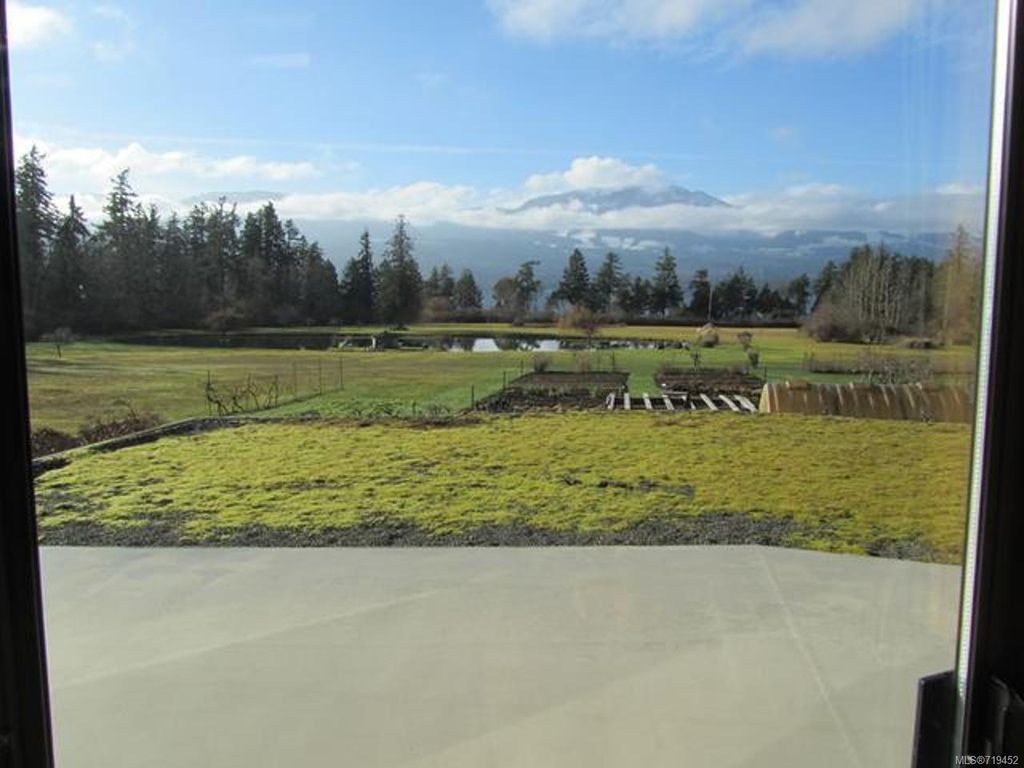 listing image 16046851450241429049