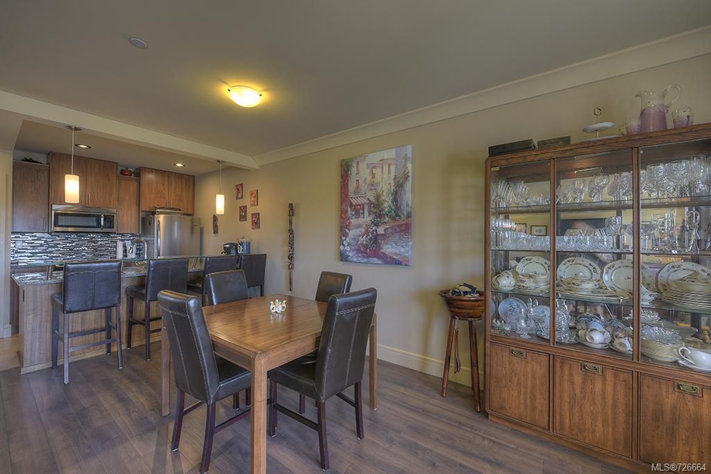 listing image 16042244669042333056