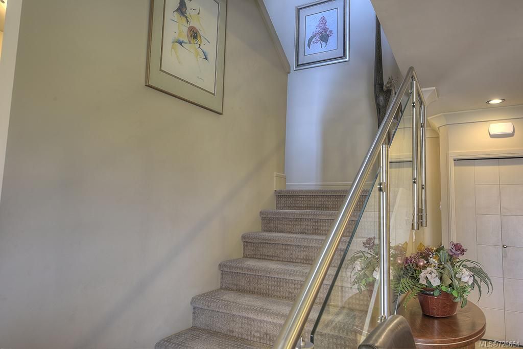 listing image 16049391753215035195