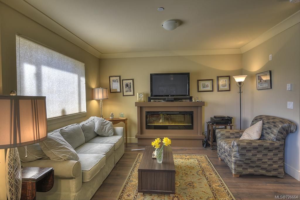 listing image 16042788252011398802