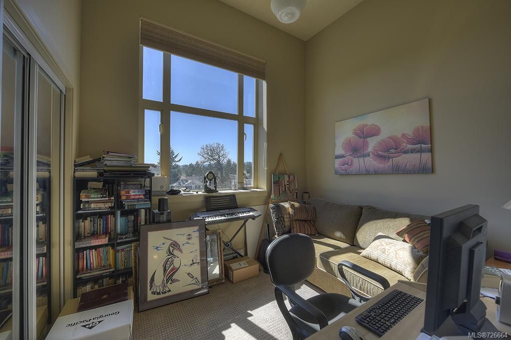 listing image 16048169078772352718