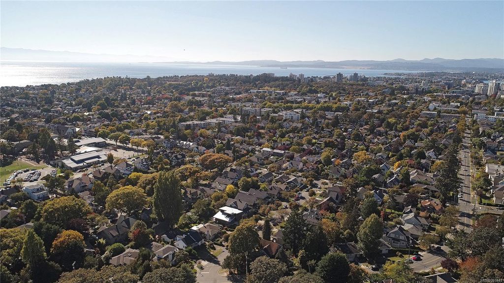listing image 16040395340848532233