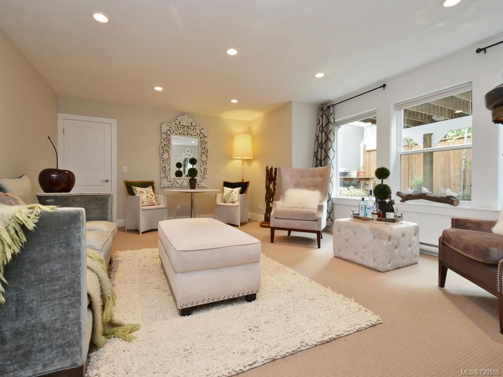 listing image 16046142618328781075