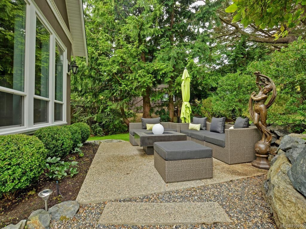 listing image 16049150835069838030