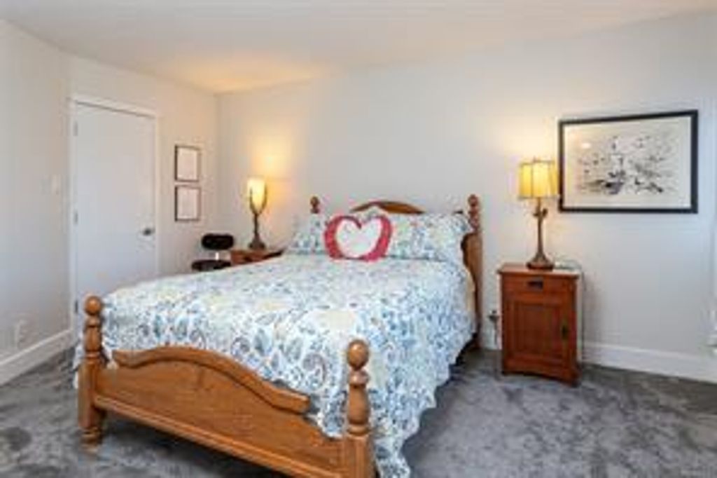 listing image 16044198785977