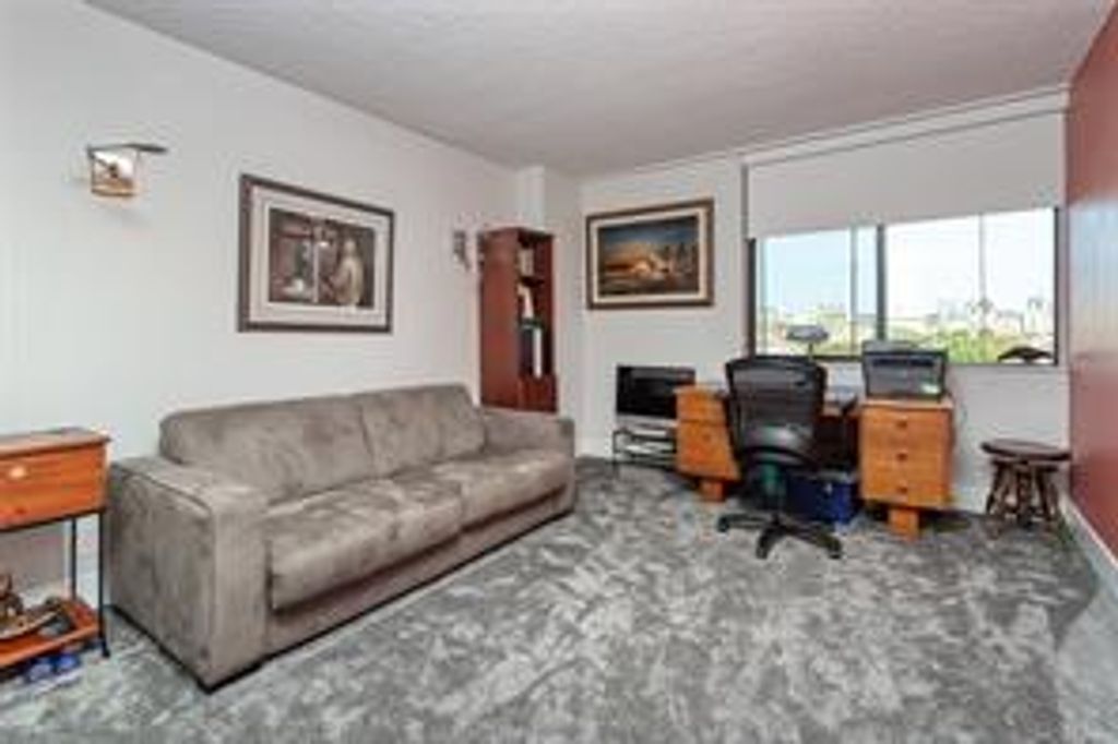 listing image 1604310341019