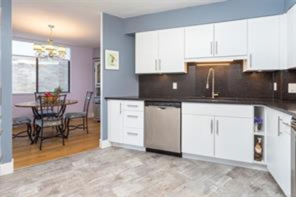 listing image 16042964300096