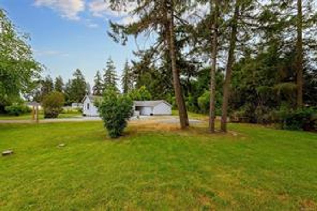 listing image 16044421168861252078