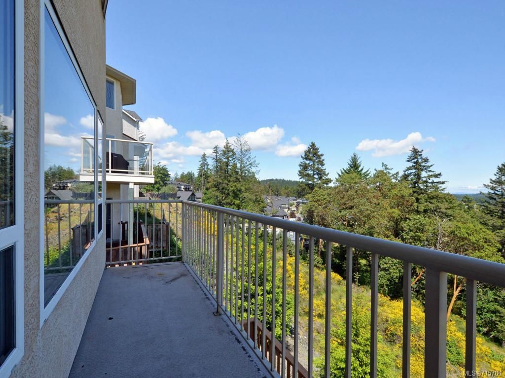 listing image 16048569947146981701