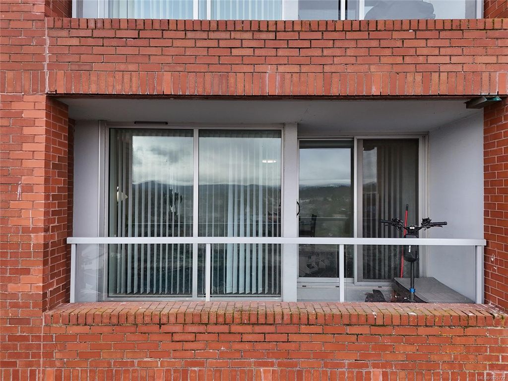 listing image 16040794770977939487