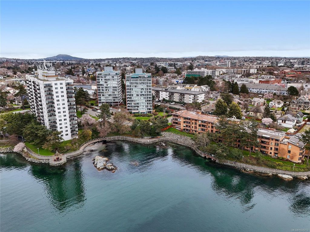 listing image 16048220786590348044