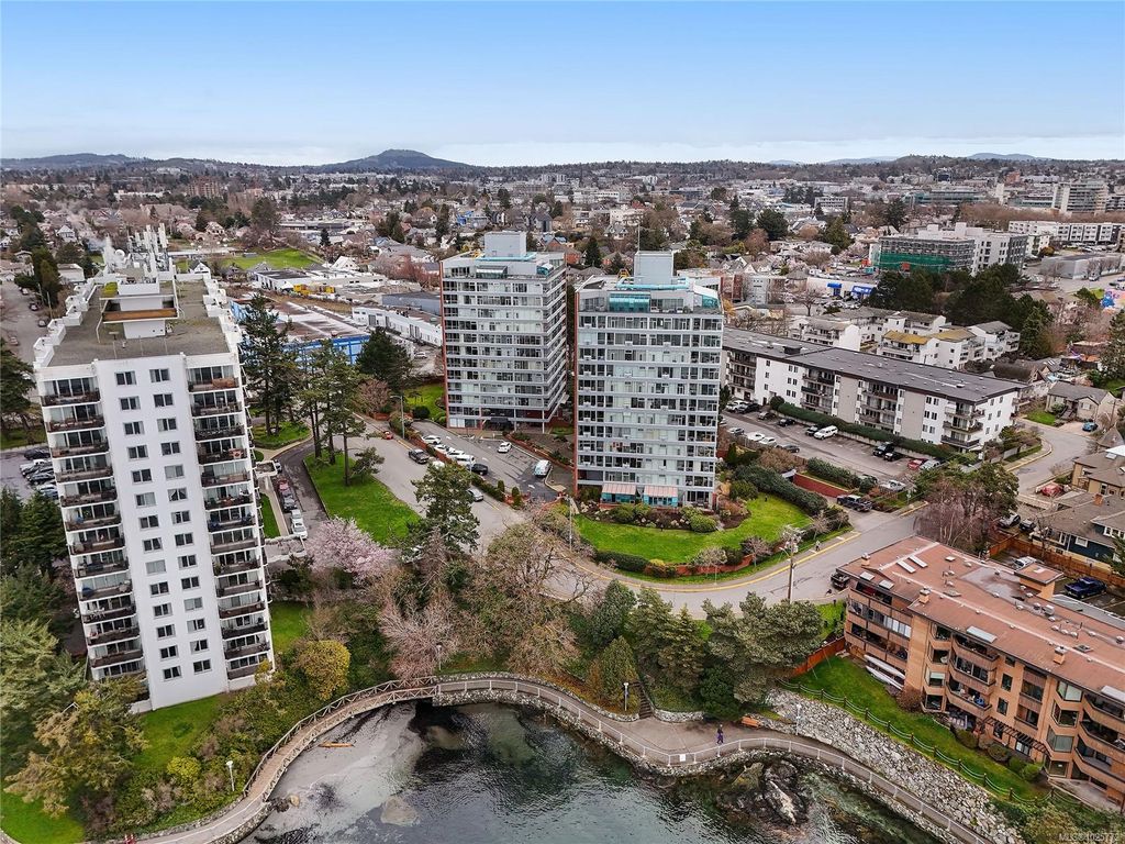 listing image 16040980874139558338