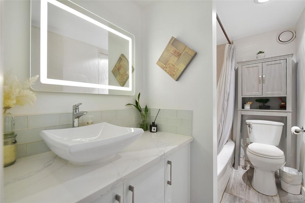 listing image 16043689455119880996