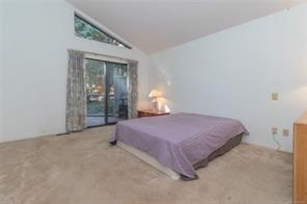 listing image 16042720741397091301