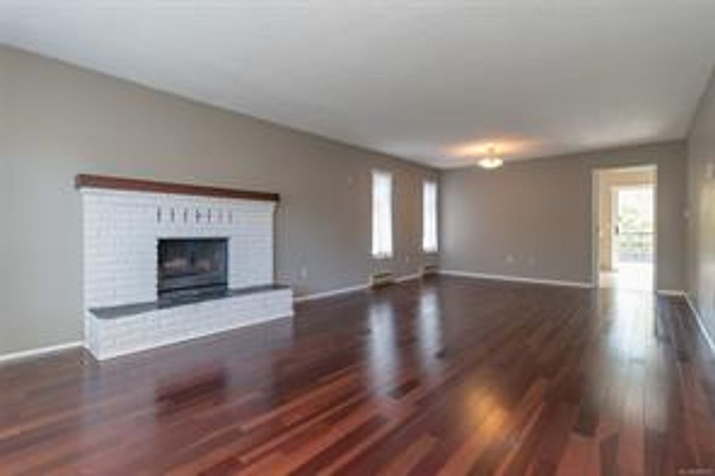 listing image 16042134841444