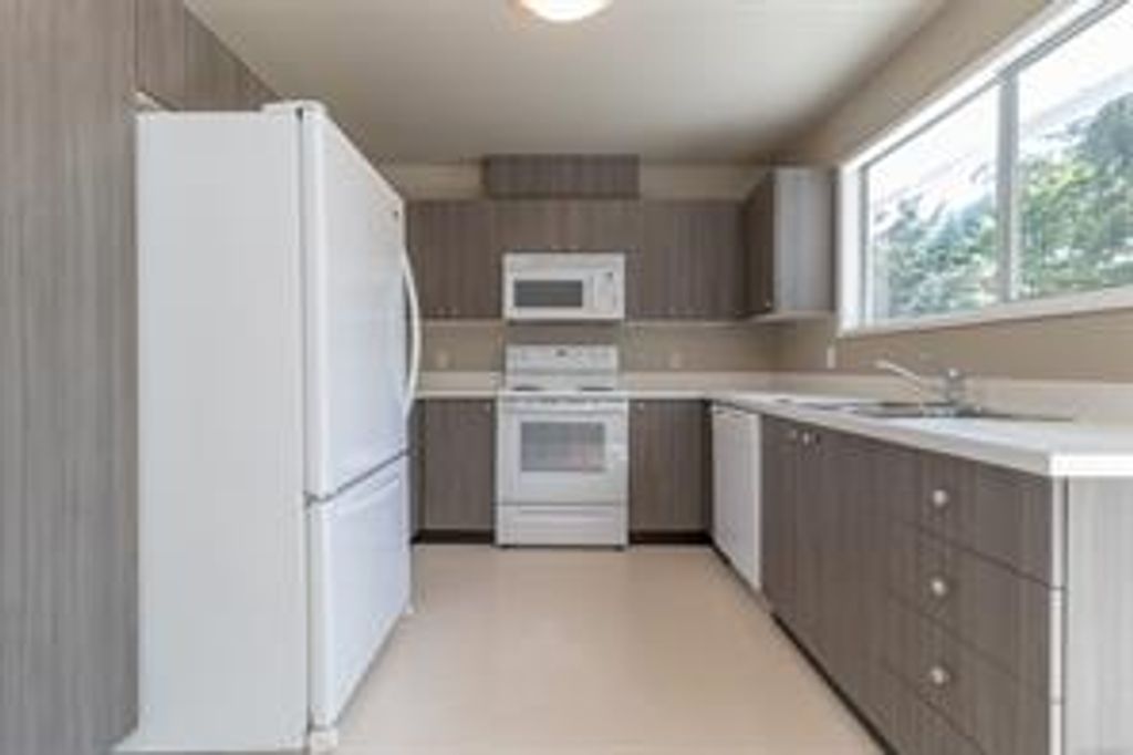 listing image 1604445155053