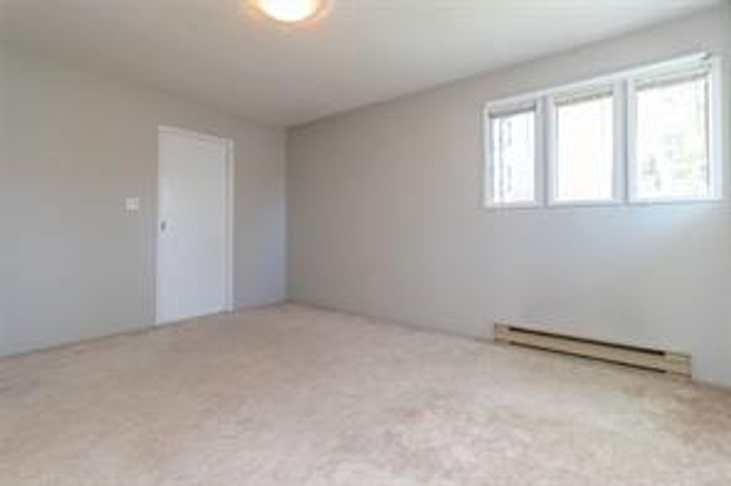 listing image 16044093427951