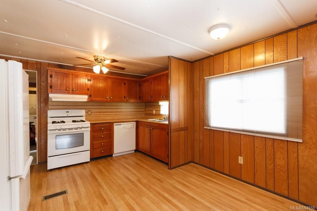 listing image 16041245114695384975
