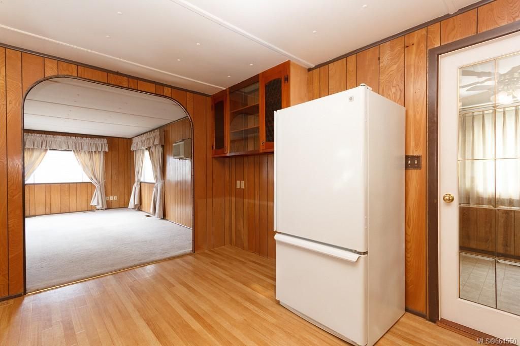 listing image 16046827026949451139