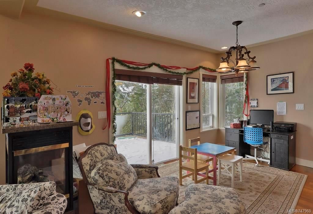 listing image 16041416249649370379