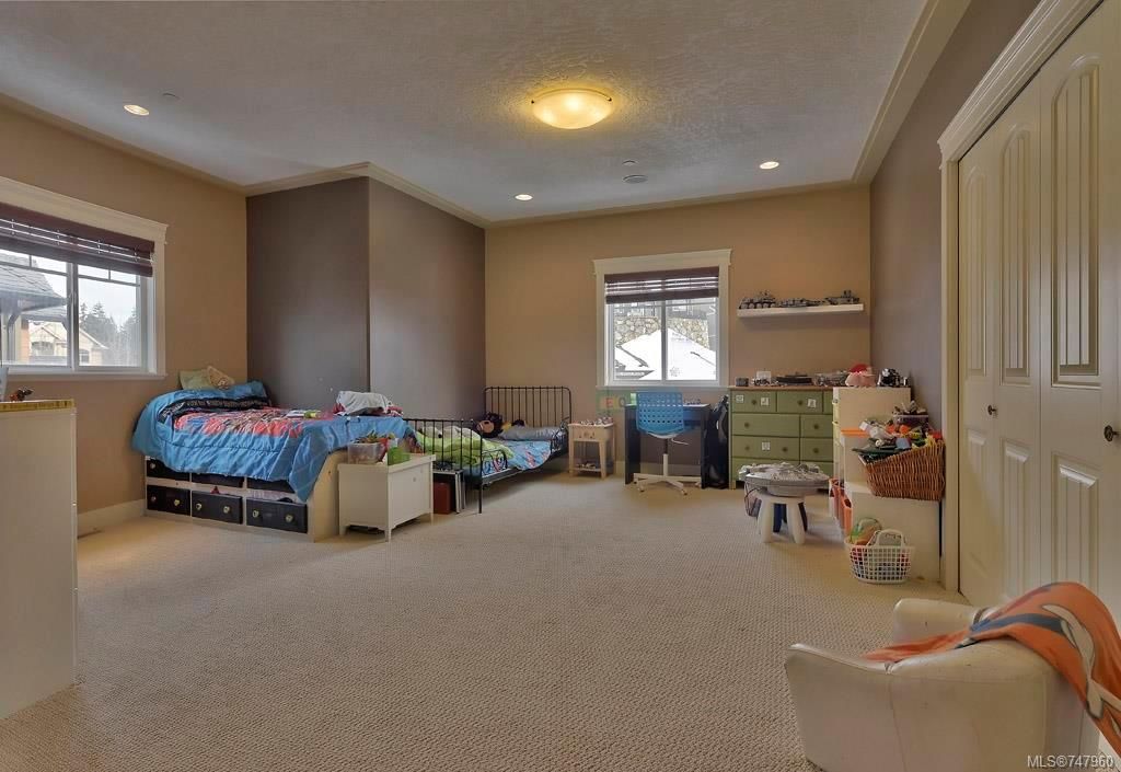listing image 16041849385922064757