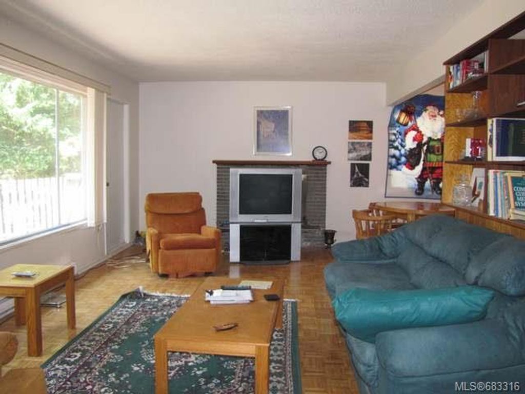 listing image 16043700233517227644