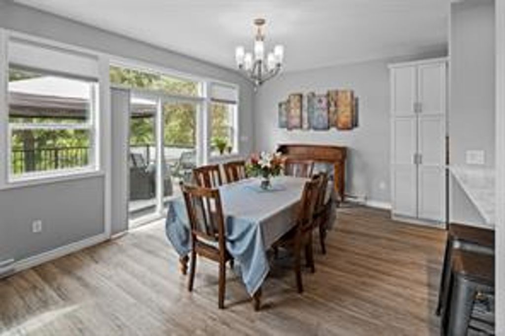 listing image 16043575244210