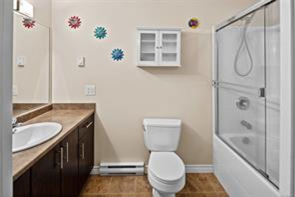 listing image 16043376672142